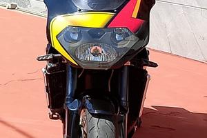 Aprilia Tuono V4 R