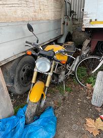 Ducati Monster 600 - 1998