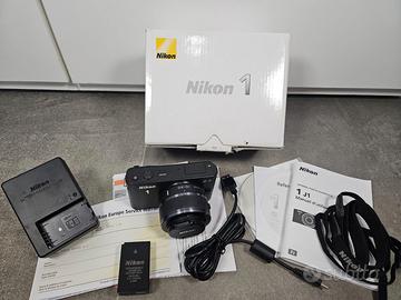 Mirrorless Nikon 1 J1