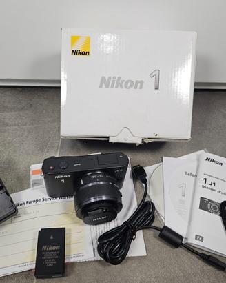 Mirrorless Nikon 1 J1