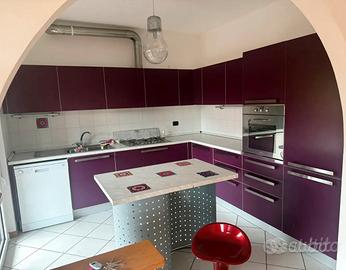 Cucina viola