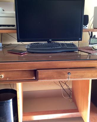 Scrivania artigianale in legno con vetro, misura c