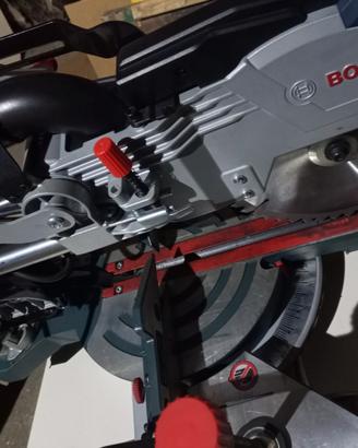 Troncatrice radiale Bosch Professional GCM 8 SJL