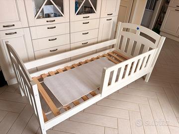 Letto in legno con materasso compreso