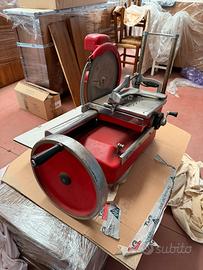 Affettatrice a volano simil berkel