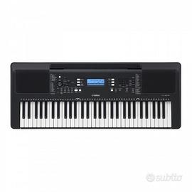Tastiera Yamaha PSR-E373 + suo appoggio. 