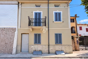 CASA SEMINDIPENDENTE A BIBBIANO