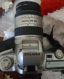 PENTAX MZ50 con obiettivo zoom 28-80 e tappo 37 mm