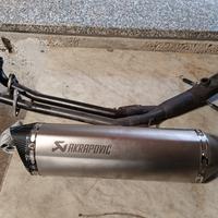 scarico Akrapovic per T max. 