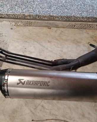 scarico Akrapovic per T max. 