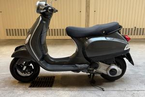 VESPA LX I.E 125 CC 2010