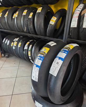 pneumatici moto varie misure. 