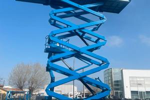 Piattaforma diesel GENIE GS-5390RT 18mt 4x4