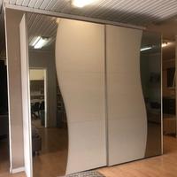 Armadio due ante, comò e due comodini