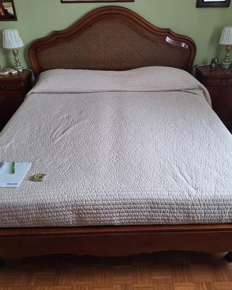 letto matrimoniale in legno di noce 