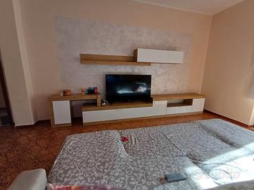 ARREDAMENTO POCHI MESI DI VITA, VERO AFFAR!