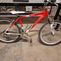 Mountain Bike Zerodue 26” – cambio Shimano –