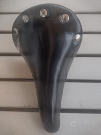 Sella custom nera nuova 