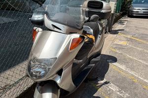 Honda pantheon 125 (guida senza patente B)