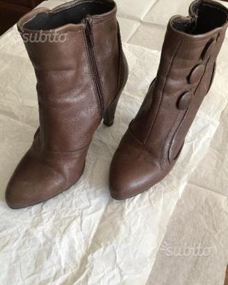 STIVALETTI PELLE MARRONE MARCA LES LOLITAS misura7