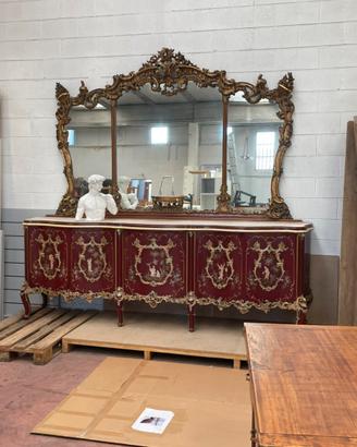 Credenza / Mobile d’epoca con grande specchiera