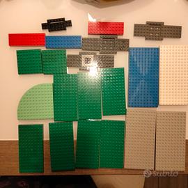 Basi Lego e altri pezzi