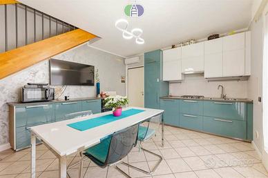 SPINEA DUPLEX 2 CAMERE 2 BAGNI