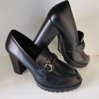 mocassini con tacco 37