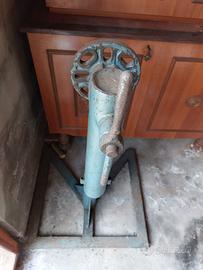 Cavalletto sostegno motore auto