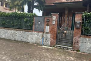 Villetta a schiera con giardino