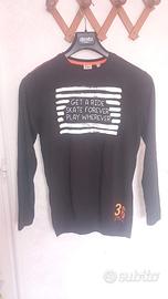 Maglia ragazzo nera con stampa grafica