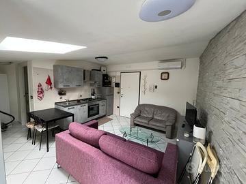 Mansarda Bilocale Arredata compreso bolletta luce