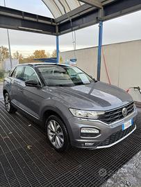 Volkswagen T-Roc benzina