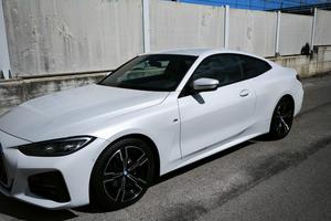 Bmw 420d Coupé con pacchetto manutenzione 