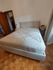 Letto matrimoniale con contenitore