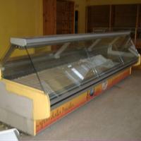 Banco frigo 4 mt. + accessori vari