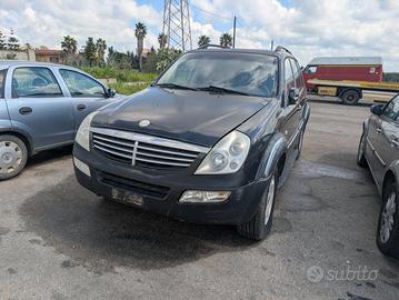 SSANGYONG REXTON GAB 2.7 XDI 4X4 165CV Ricambi -