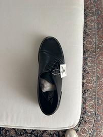 Scarpe mocassino nero nuovo abbigliamento