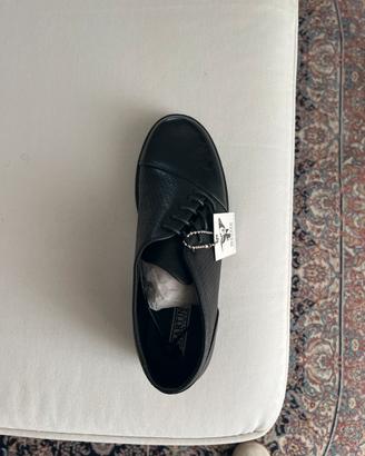 Scarpe mocassino nero nuovo abbigliamento