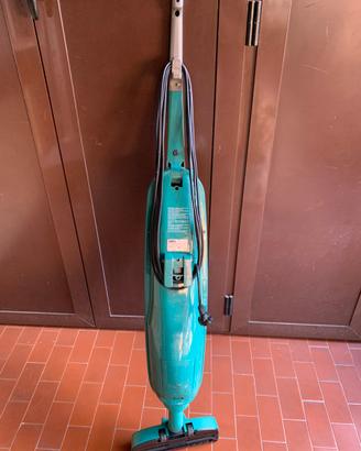 Aspirapolvere DeLonghi