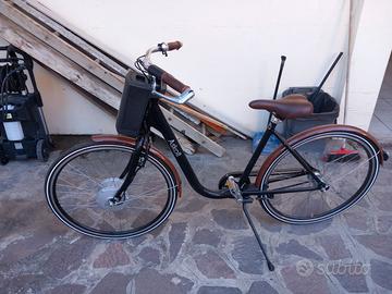 Bici elettrica  askoll anche permuta