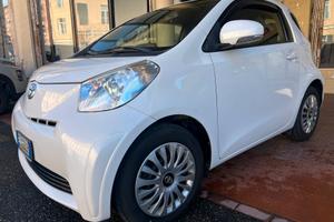 Toyota iQ 1.0 CVT Trend
