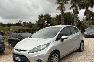 Ford Fiesta Fiesta+ 1.4 TDCi 70CV 5 porte