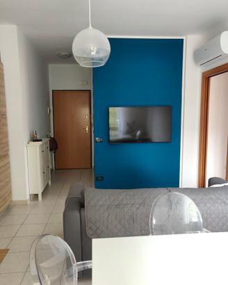 Bilocale con balcone vasto