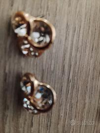 Orecchini con zirconi