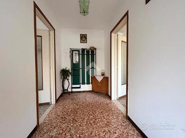 CASA SEMINDIPENDENTE A CODROIPO