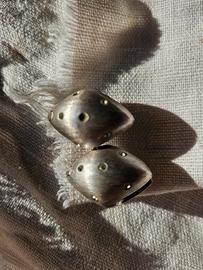 orecchini in argento massiccio a forma di rombo e 