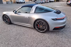 PORSCHE 992 TARGA 4S