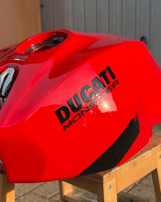 Serbatoio Ducati monster 1200s