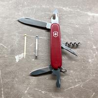 VICTORINOX